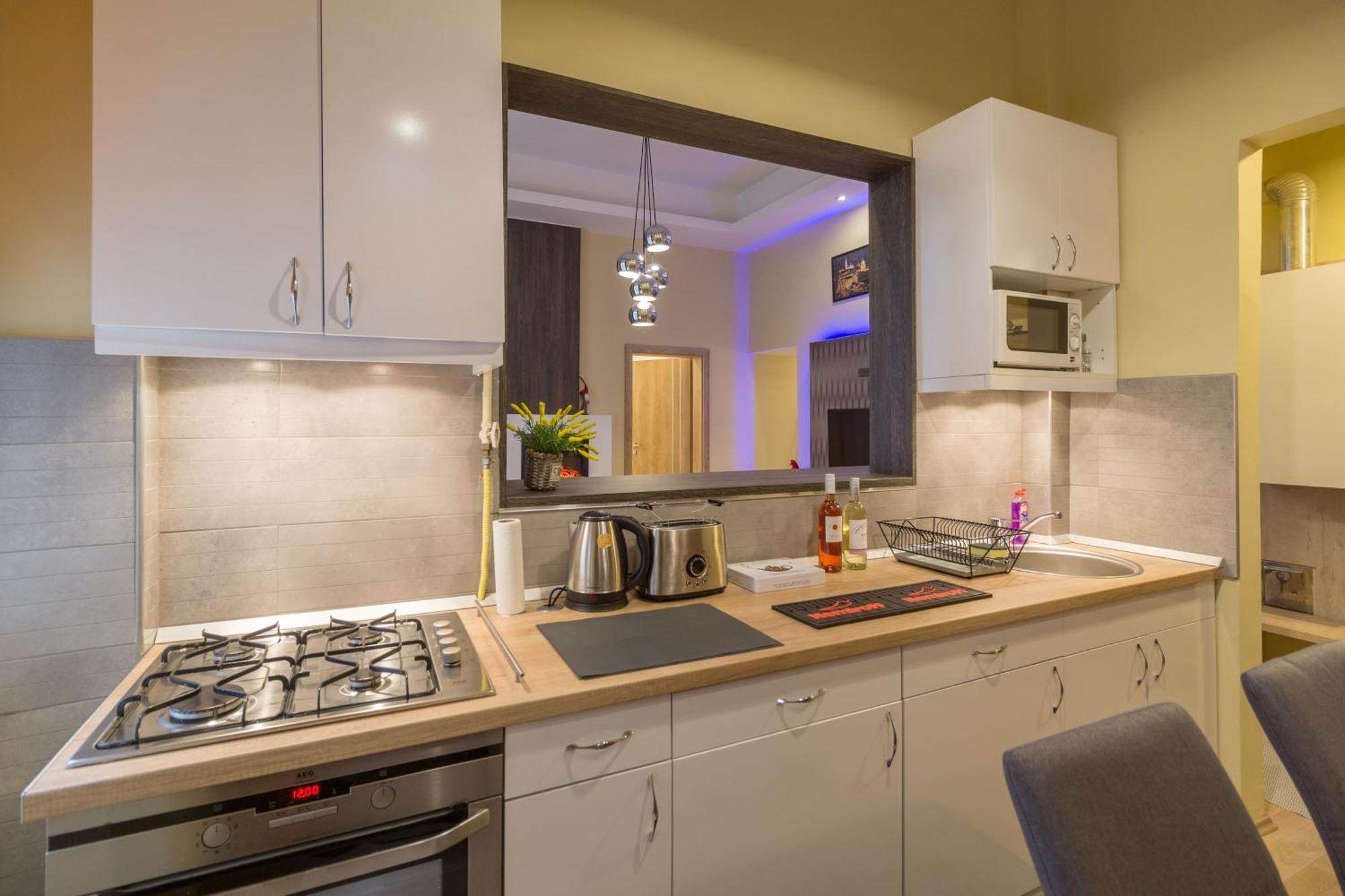 Exlcusive & City Central Located Suite By Prestige Homes Budapeşte Dış mekan fotoğraf