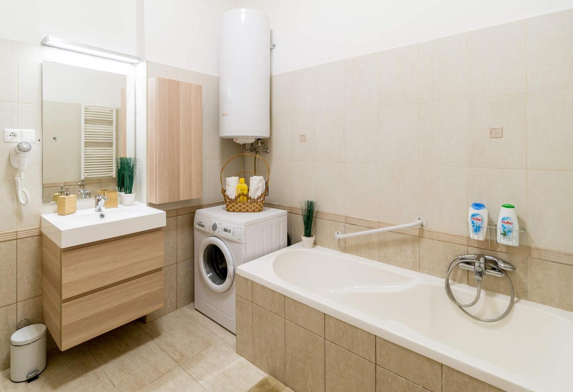 Exlcusive & City Central Located Suite By Prestige Homes Budapeşte Dış mekan fotoğraf
